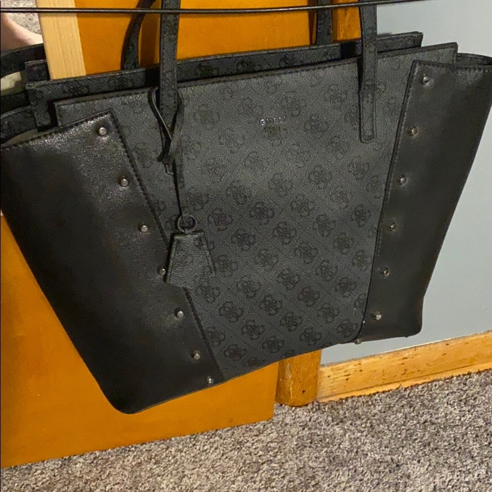 Guess purse